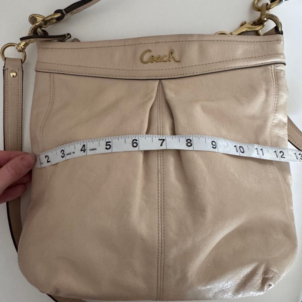 Coach Ashley Leather Hippie Crossbody Shoulder Bag Cream Style F20114 - Picture 6 of 8